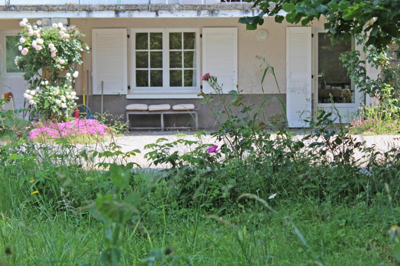 Bed and Breakfast Les Vieux Fourneaux Nantiat Екстер'єр фото